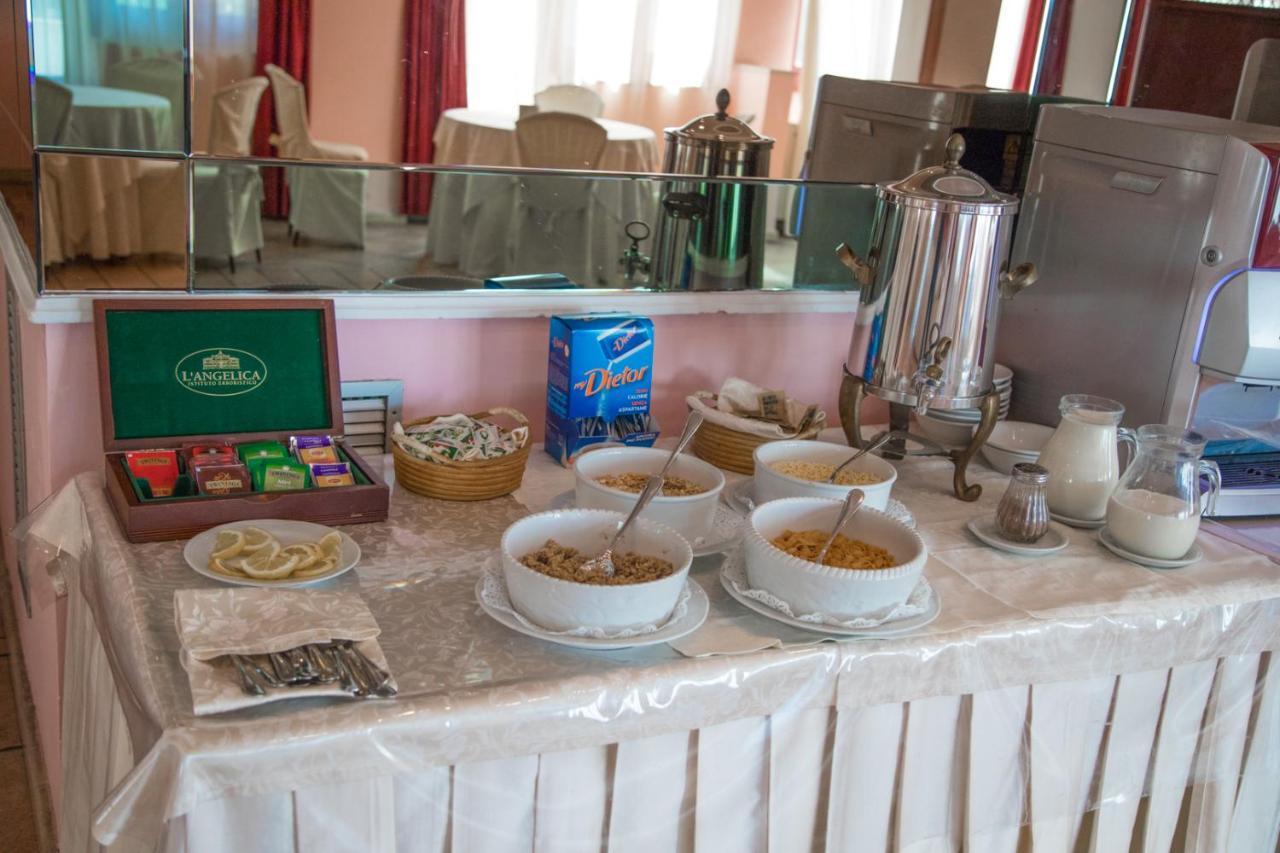 Assinos Palace Hotel Giardini Naxos Dış mekan fotoğraf