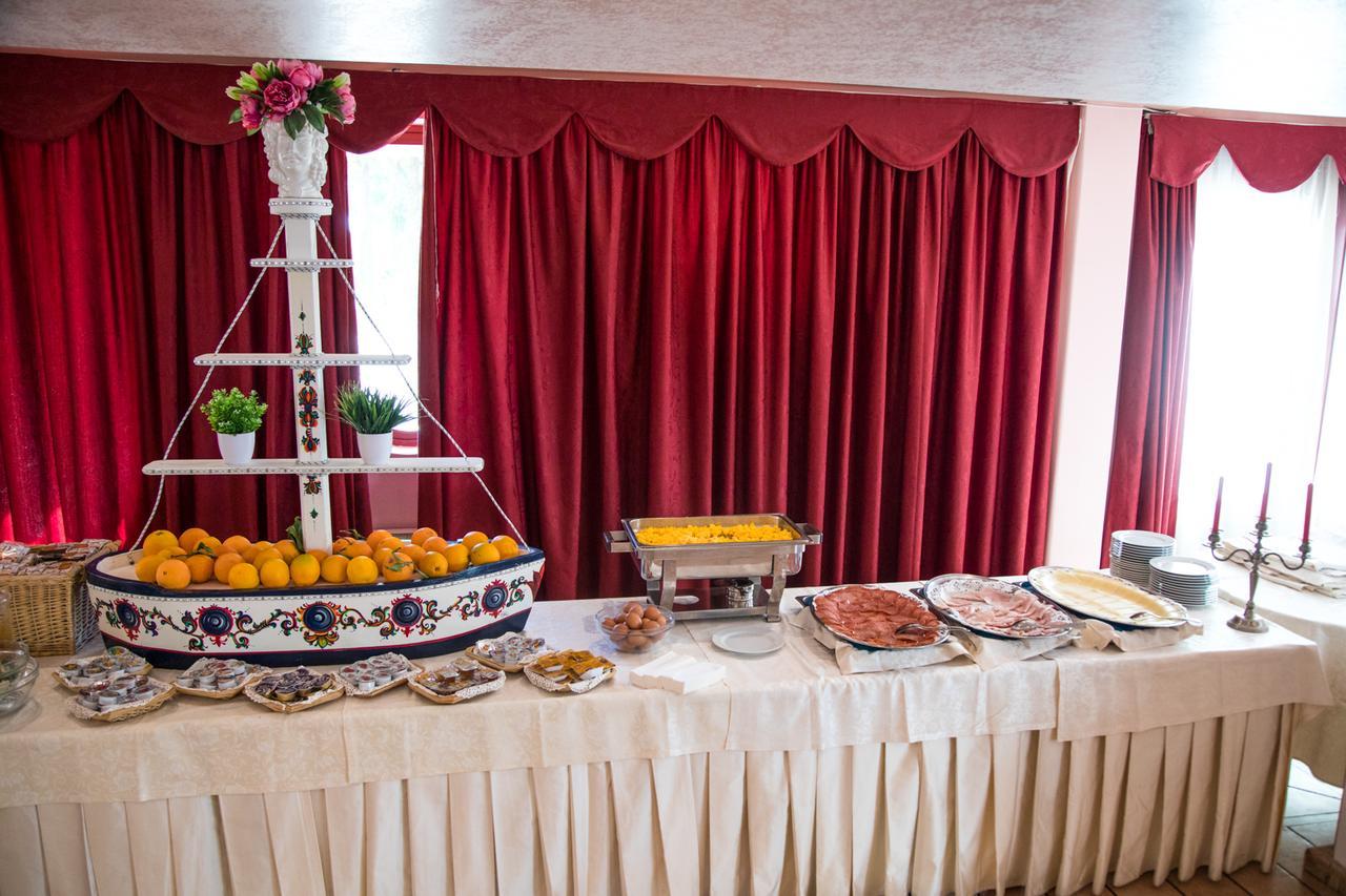 Assinos Palace Hotel Giardini Naxos Dış mekan fotoğraf